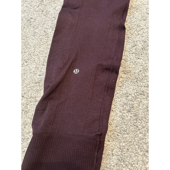 Lululemon Zone In Crop Legging‎ High Rise Seamless Burgundy Women's 10 - Picture 3 of 8